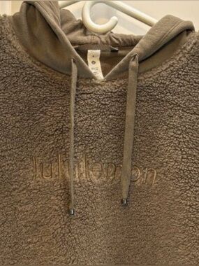 Lululemon 🧸 Cropped Pullover